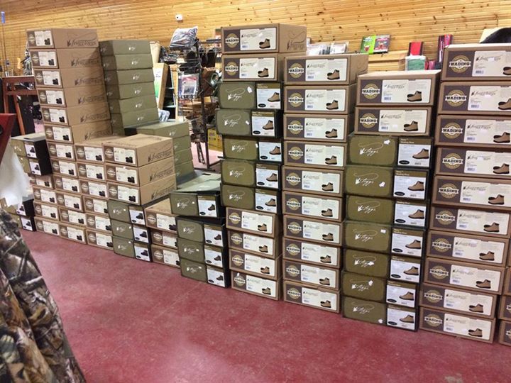 Middle Mountain Sporting Goods offers a variety of waders & waterproof boots in Randolph County, WV